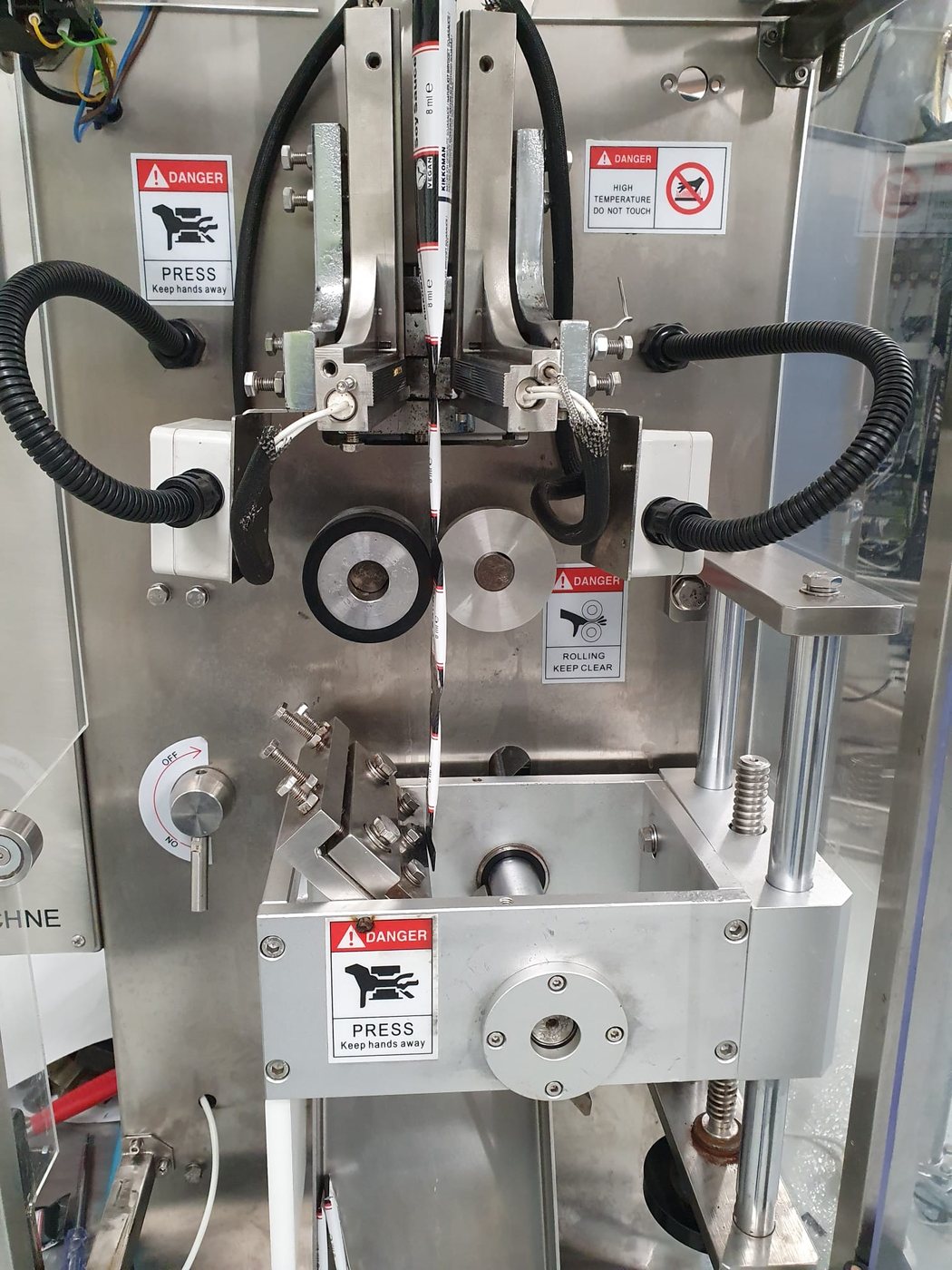 Reparatur einer Saucen-Verpackungsmaschine I