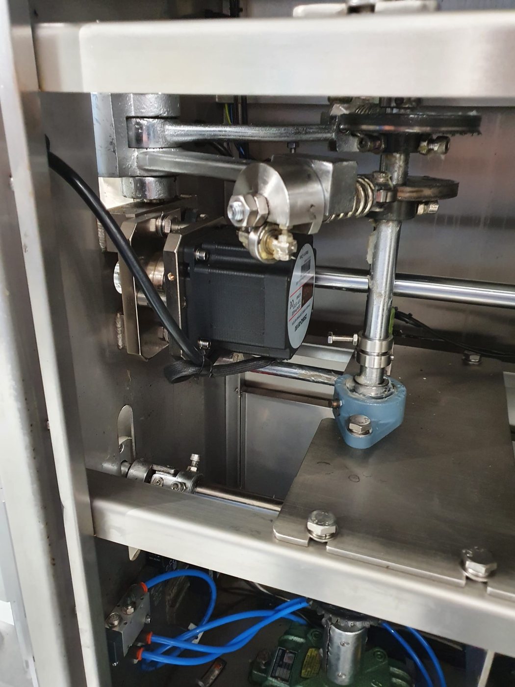 Reparatur einer Saucen-Verpackungsmaschine II