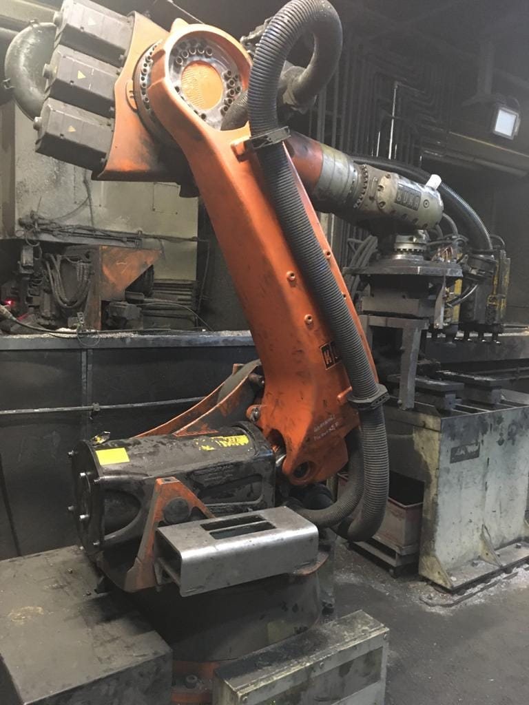 Reparatur eines Produktionsroboters